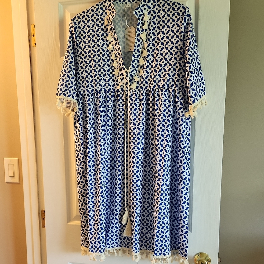 Blue and White Geometric Patterned Cover Up Beach Pool
